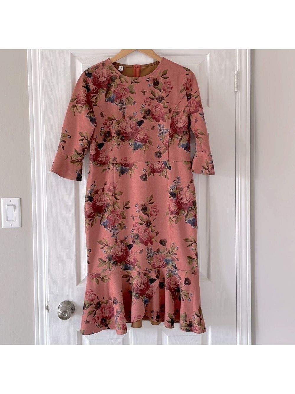 Ziyueliang Floral Crewneck Flutter Sleeve Dress Size L/XL